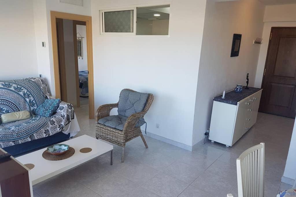 021 - Wonderful Beachfront Apartment With Stunning Sea Views Benalmádena Esterno foto