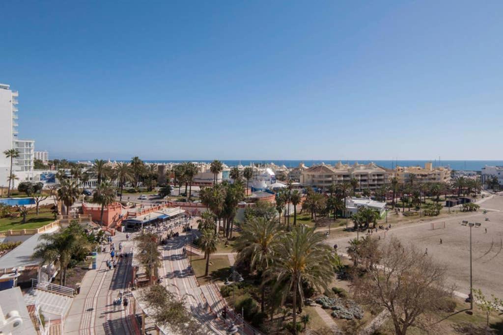 021 - Wonderful Beachfront Apartment With Stunning Sea Views Benalmádena Esterno foto